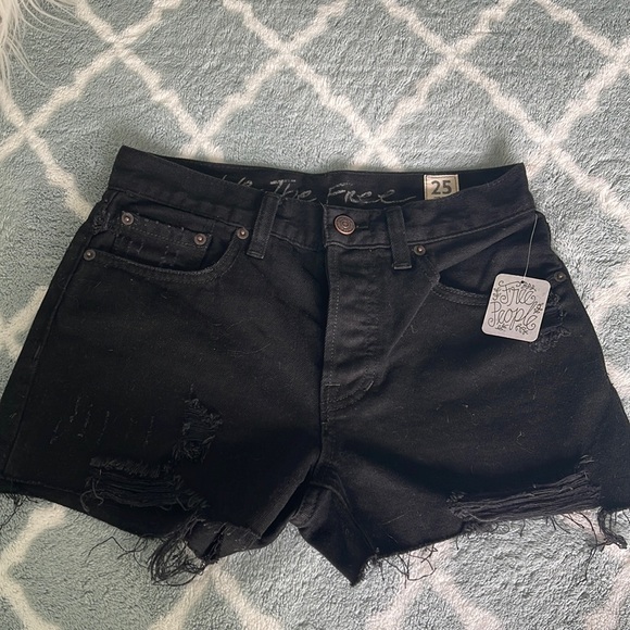 Free People - We the Free Black Denim Shorts - Picture 1 of 4